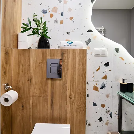 Nad Jeziorem Laguna Beskidow Apartment